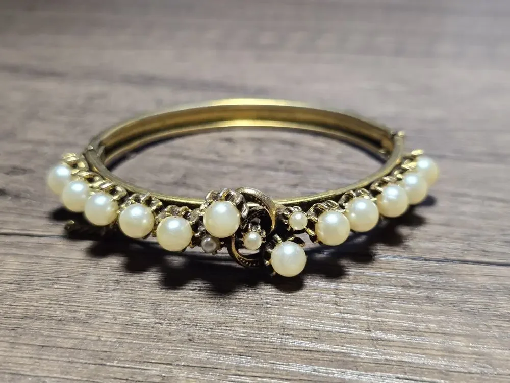 Vintage Florenza gold tone pearl clamp bracelet w/ etched design size 6.75